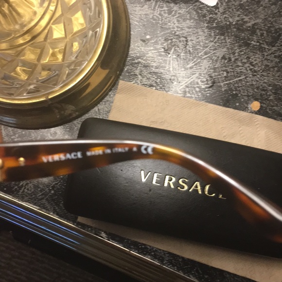 Authentic Versace sunglasses  W/ Real Diamonds - Picture 3 of 5